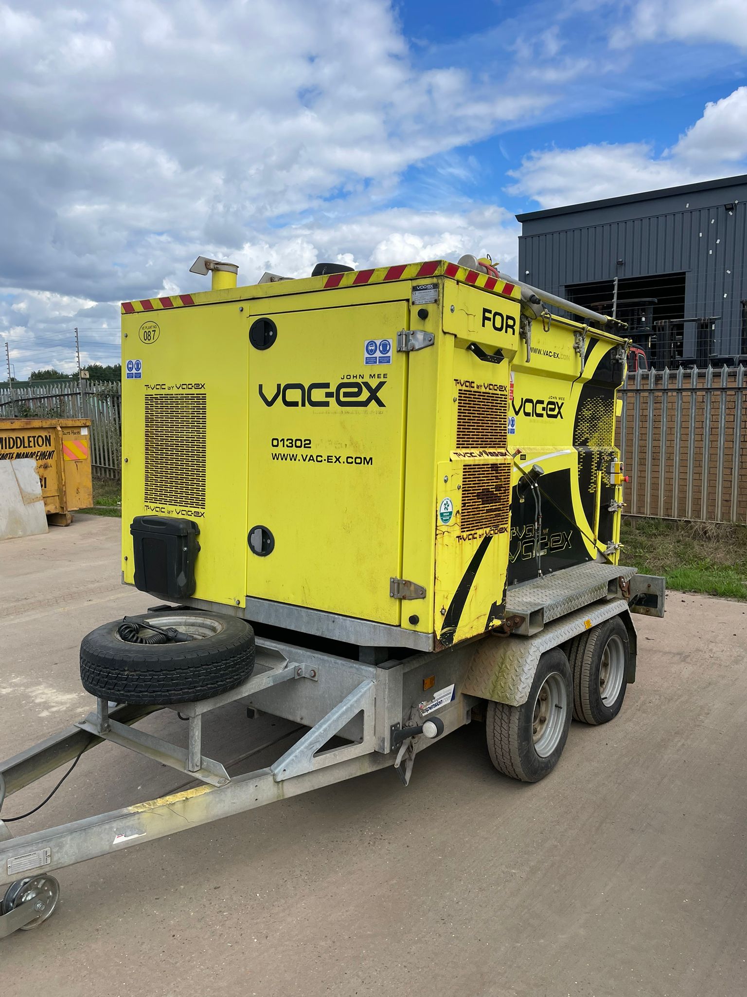 2016 – Skid mounted Vacuum Excavator, including trailer